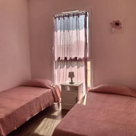 Pavillon Dans Recente 8 Personnes * Sérignan