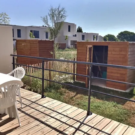 Prázdninový dům Pavillon Dans Recente 8 Personnes *